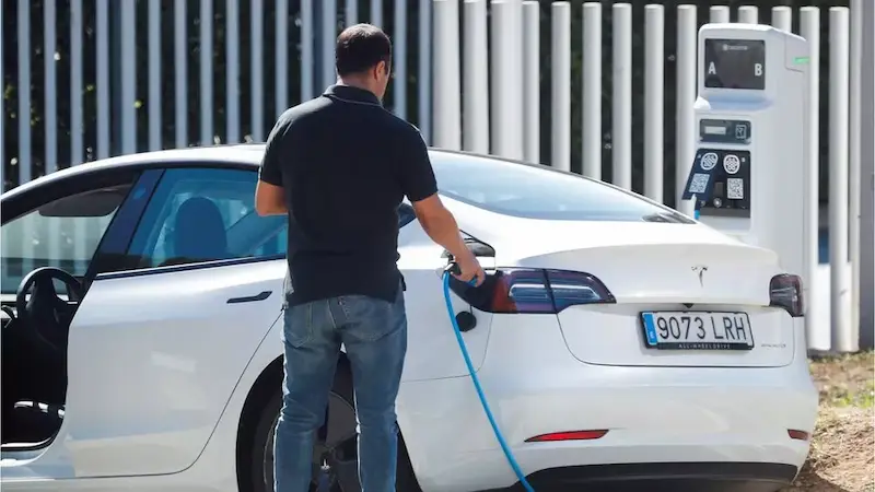 Gloucestershire Council commences installation of 1,000 electric vehicle charging stations