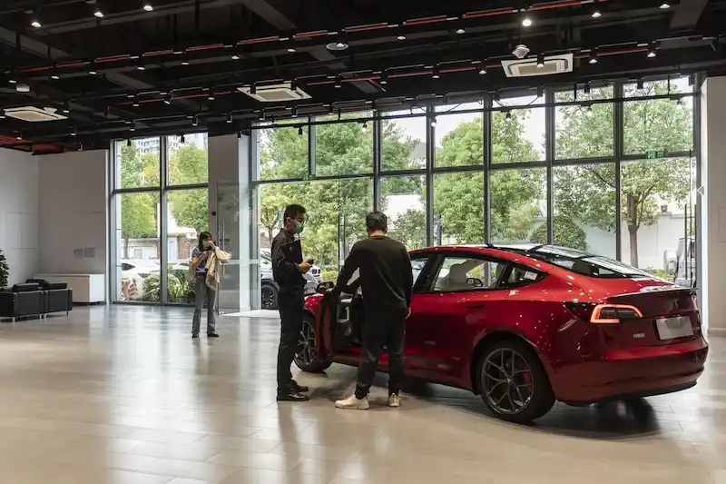 การส่งมอบในจีนของ Tesla ฟื้นตัวในเดือนสิงหาคมหลังจากการลดราค