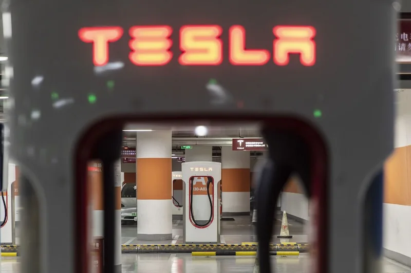 Tesla to Install 20,000 Electric Vehicle Charging Stations in Hilton Hotels by 2025