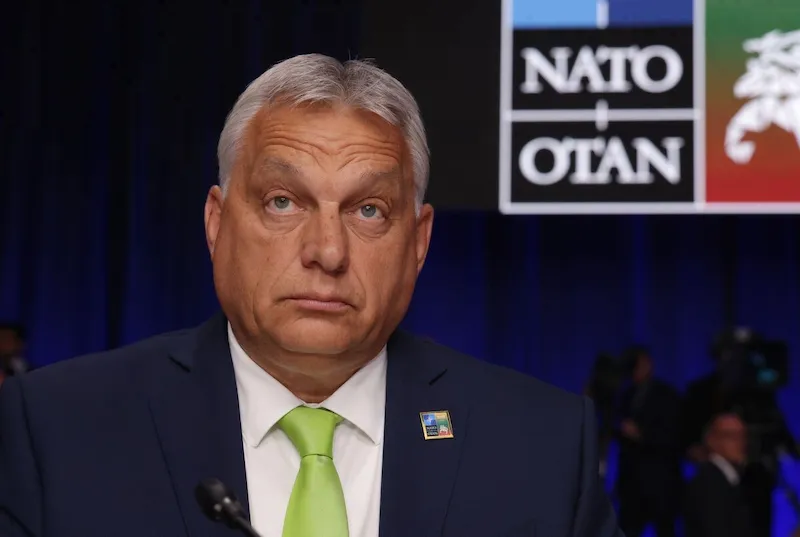 Orban ยืนกรานที่จะได้รับการปฏิบัติด้วยความเคารพจากสวีเดนก่อนที่จะอนุมัติการเป็นสมาชิก NAT