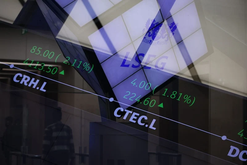 London Nears Regaining Title as Europe's Leading Stock Market