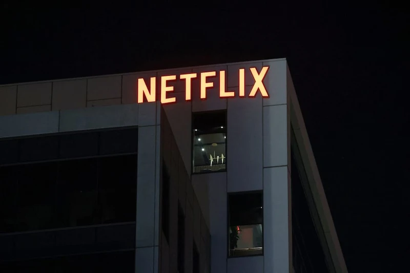 Netflix تعتزم زيادة الأسعار بعد قرار إضراب الممثلي