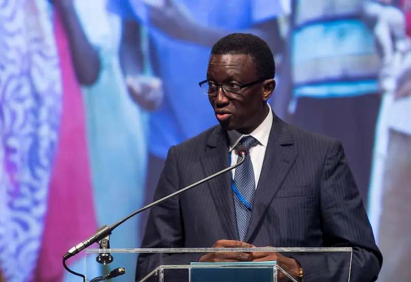 Il presidente del Senegal mantiene il successore durante la revisione del governo
