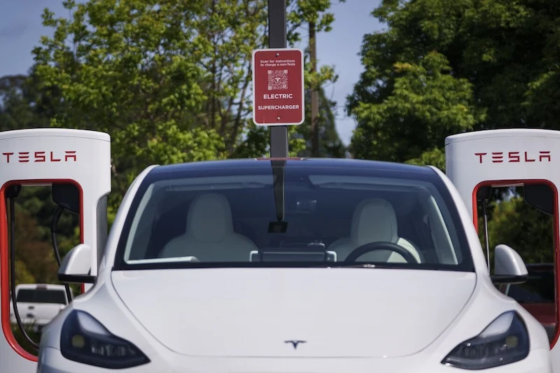 Tesla car prices match average US car prices after significant cost reductions