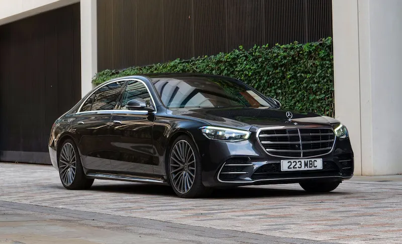 กลยุทธ์ความหรูหราต้องทนทุกข์ทรมานเนื่องจากยอดขาย Mercedes S-Class ลดล