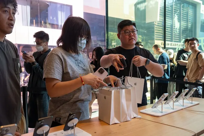 Apple's iPhone Sales in China Falling Short, Study Finds