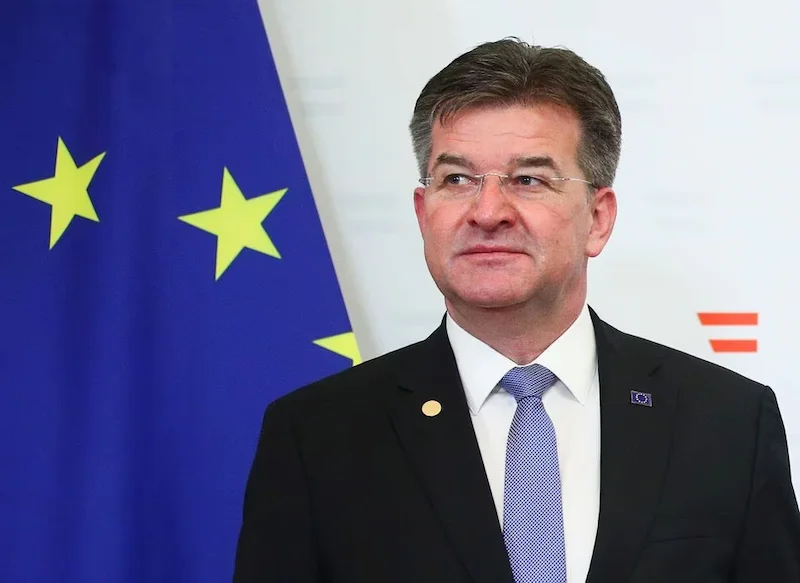 AB elçisi Kosova ve Sırbistan'ı diyalogu sürdürmeye çağırıyor