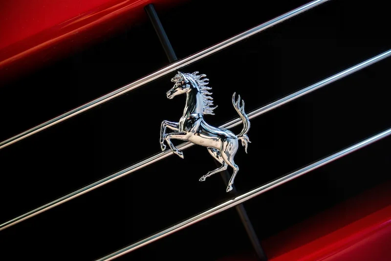 Ferrari เอาชนะไทม์ไลน์ในการสร้างสรรค์ส่วนประกอบต้นแบบ EV ที่สมบูรณ์แบ