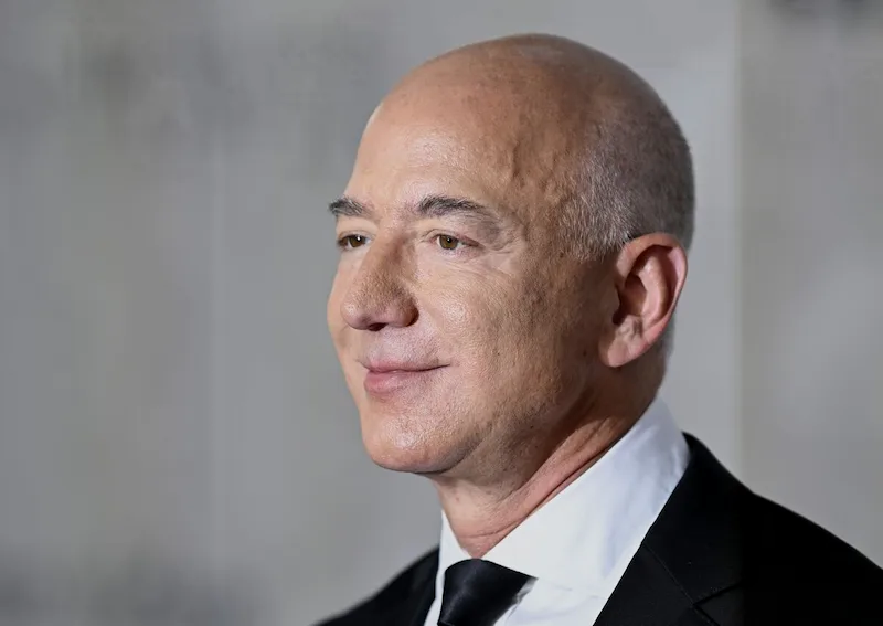 Jeff Bezos ซีอีโอของ Amazon เตรียมซื้อขาย Seattle กับ Sunny Miam