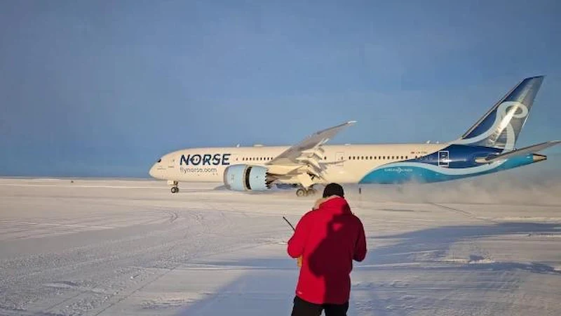 Boeing 787 Dreamliner lands in Antarctica for the first time