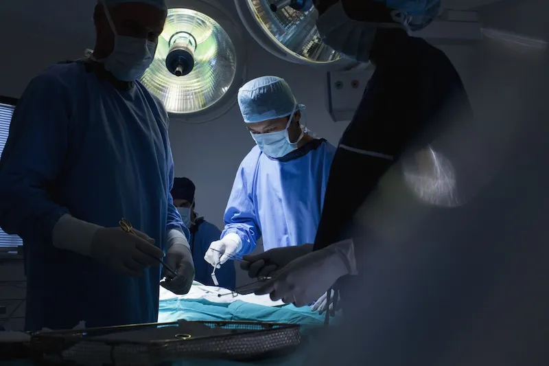 Gli interventi chirurgici in Sud Africa diminuiscono con i progressi nella tecnologia e nell’educazione sanitaria