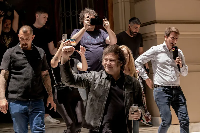 L'Argentina sperimenta con Javier Milei come presidente in Bold Move