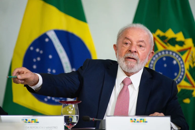 Lula aus Brasilien arbeitet daran, die angespannten Beziehungen zu Milei aus Argentinien zu verbessern