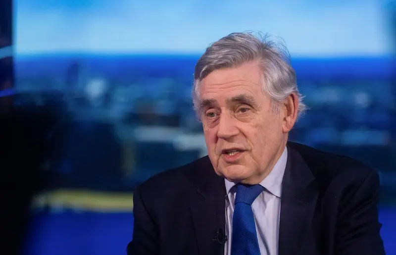 El ex primer ministro del Reino Unido insta a Noruega a liderar la financiación climática