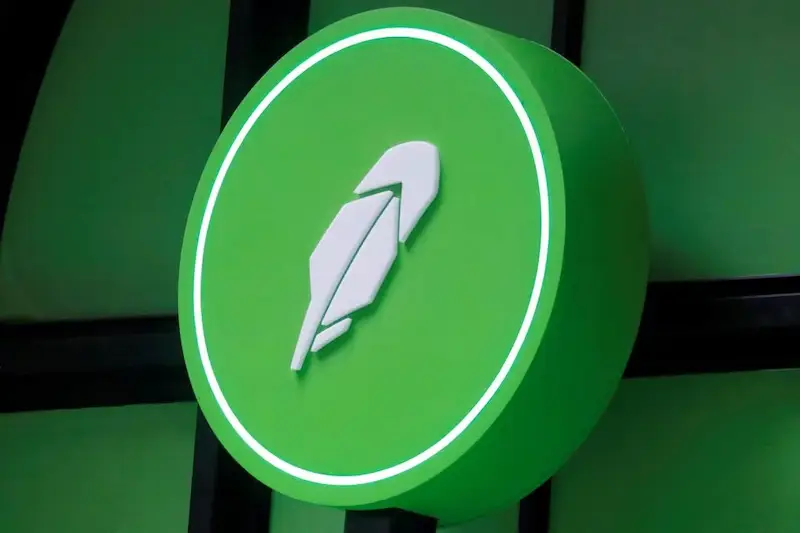 Robinhood debuts in UK, offering affordable US trading to attract customers