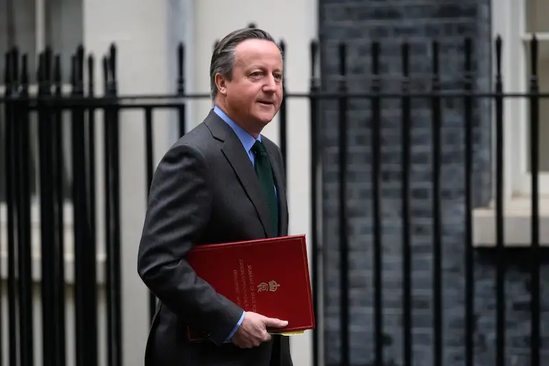 David Cameron, UK Foreign Secretary, Engages with China Over Maintaining Communication and Deepening Cooperation.