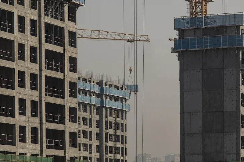 China's Budget Deficit Contracts as Revenue Grows and Spending Declines