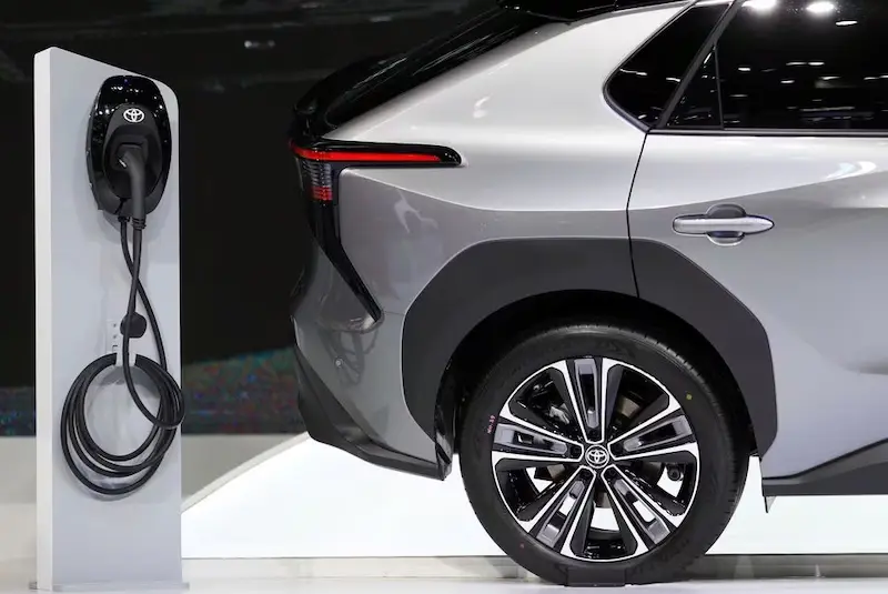 Japanese automakers set to inject into Thailand's auto industry.