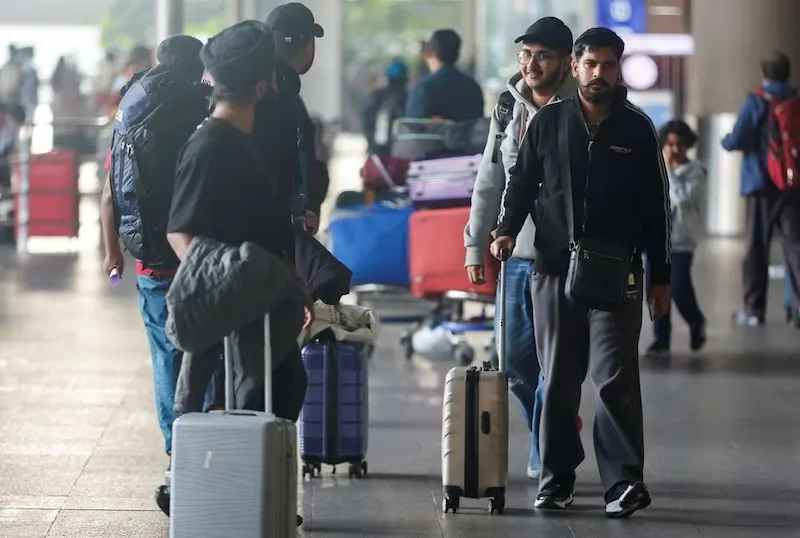 الهند تحقق في احتمالات تهريب البشر مع عودة 276 مواطنًا إلى وطنه
