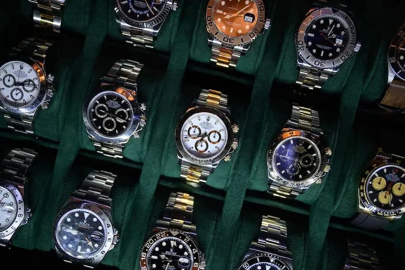 Rolex กระโดดราคานาฬิกาในสหราชอาณาจักร ในขณะที่สหรัฐฯ ยังคงทรงตั