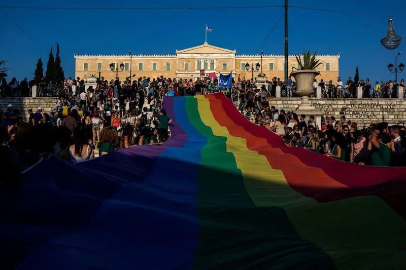 La Grecia è pronta ad abbracciare il matrimonio tra persone dello stesso sesso, annuncia il Primo Ministro Mitsotakis