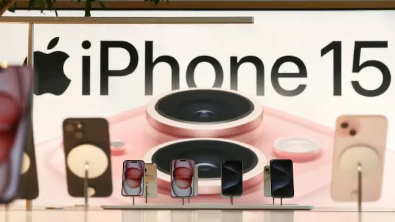 Apple Offers Rare Discounts on Latest iPhones in China Amidst Declining Demand