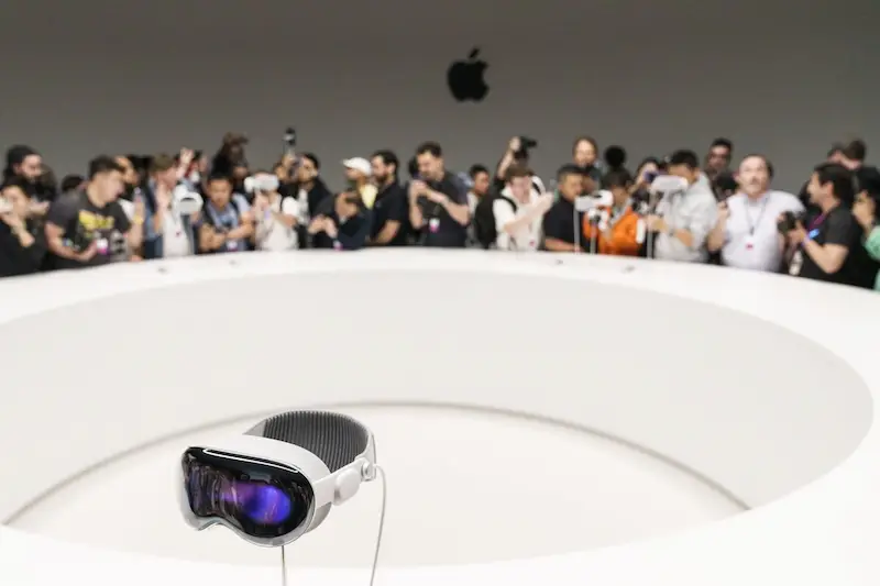 Apple's Vision Pro Headset Fails to Spark Excitement and Boost Stock Performance.