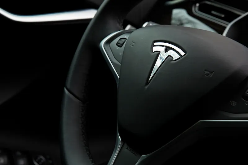 Der Fondsmanager bleibt hinsichtlich des Potenzials von Tesla für ein massives Wachstum von 550 % optimistisch