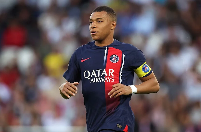 Kylian Mbappé comunica al PSG su marcha al final de la temporada