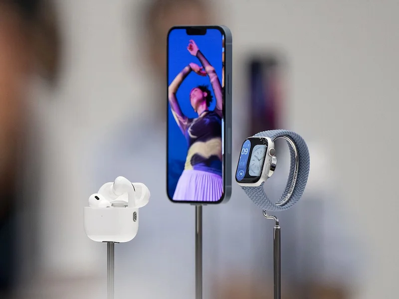 Apple considers designing smart glasses and fitness ring