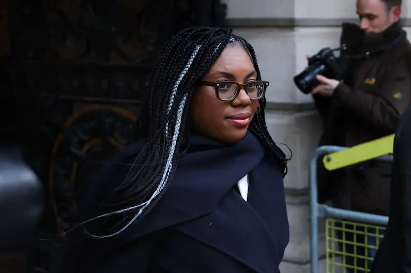 Kemi Badenoch emerge come la principale sfida politica alle ambizioni di leadership di Rishi Sunak