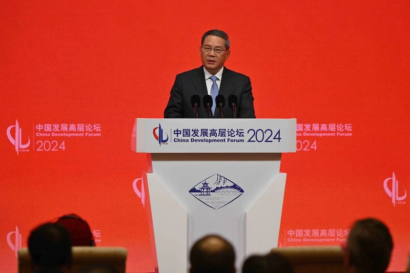 Premier of China Plays Down Economic Concerns, Emphasizes Policy Flexibility