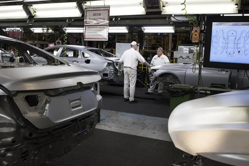 Honda bringt neben Benzinmodellen auch die ersten in den USA hergestellten Elektrofahrzeuge im Werk in Ohio auf den Markt