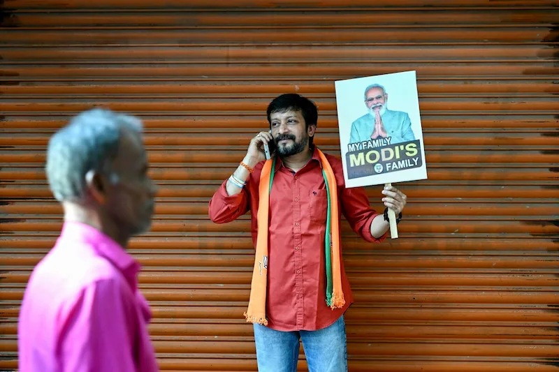 Modi's Blend of Memes, Music, and Selfies Captivates Young Voters in India