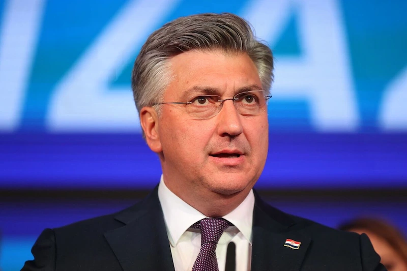 Il primo ministro croato forma una coalizione con il partito nazionalista e mantiene l'agenda centrista