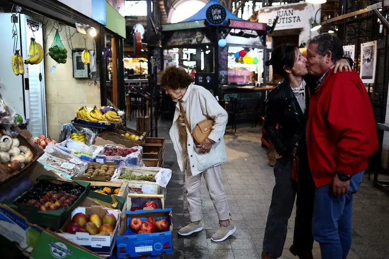 Argentina's Monthly Inflation Rate Eases Below Double Digits Amid Economic Slowdown