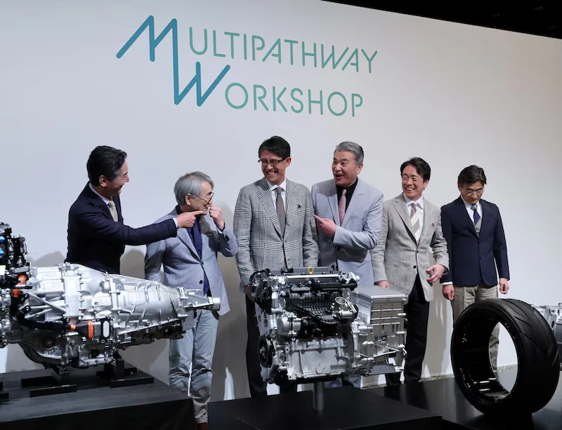 Toyota presenta motori di prossima generazione per varie automobili nel rispetto di standard sulle emissioni più severi