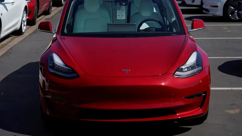 Tesla เรียกคืนรถยนต์เนื่องจากระบบเตือนคาดเข็มขัดนิรภัยทำงานผิดปกต