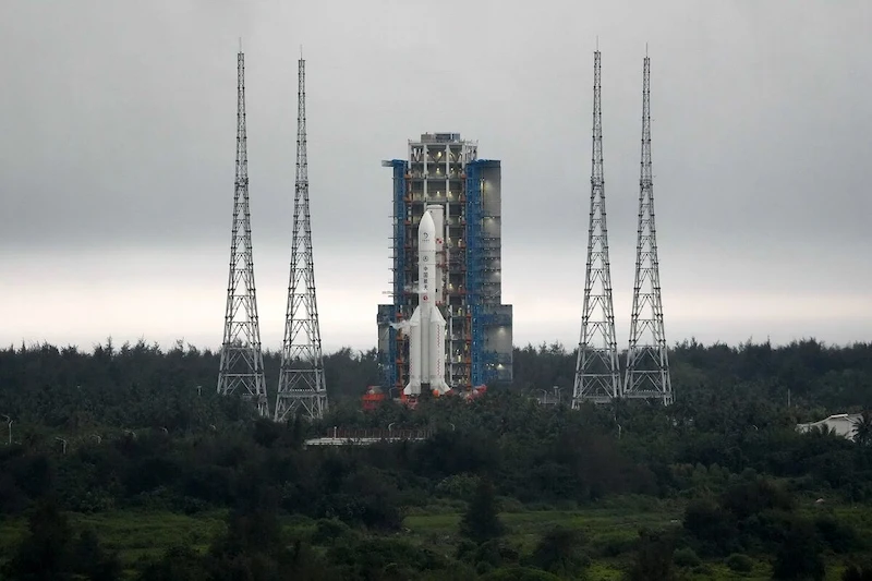 Chinas Chang'e-6 landet im Wettlauf um die Monderkundung erfolgreich auf der anderen Seite des Mondes