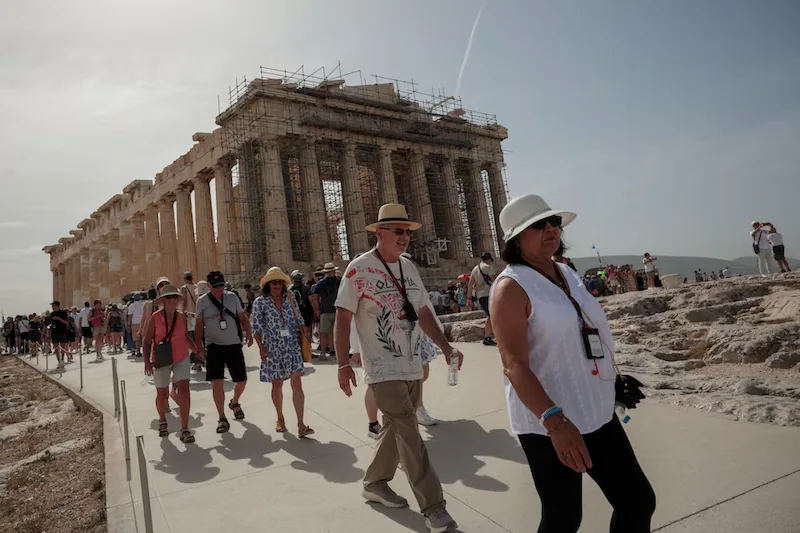 Greek heatwave forces closure of more ancient tourist sites