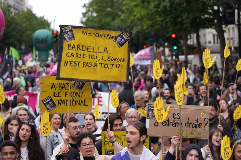 Masses Take to the Streets in France to Voice Opposition to Le Pen’s Extreme Right Agenda