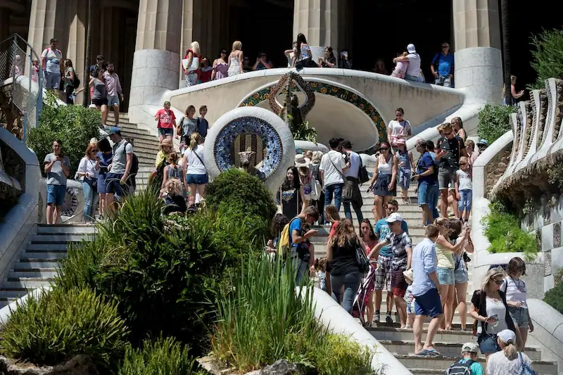 Barcelona tar djärva steg för att ta itu med bostadskrisen med stadsövergripande förbud mot korttidsuthyrning