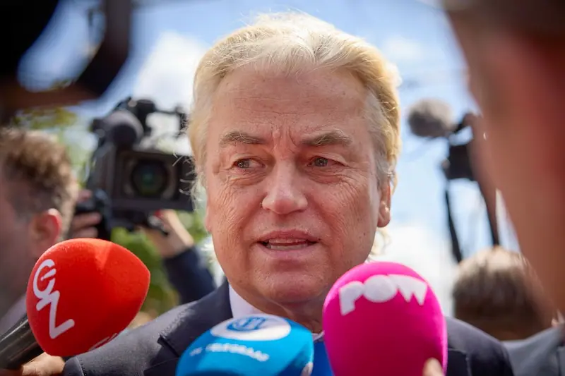 ช่วงเวลาแห่งประวัติศาสตร์เมื่อพรรคของ Geert Wilders เข้าสู่คณะรัฐมนตรีของเนเธอร์แลนด์เป็นครั้งแร