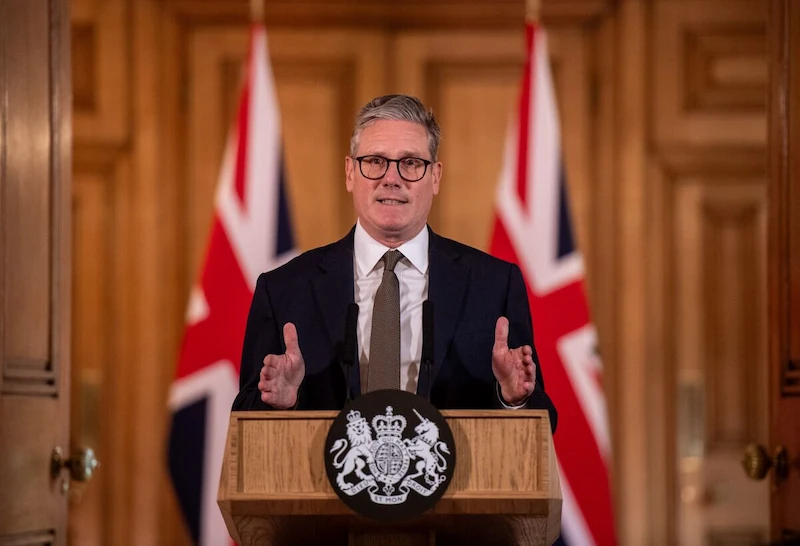 Starmer sollecita un nuovo governo a iniziare a guidare il cambiamento