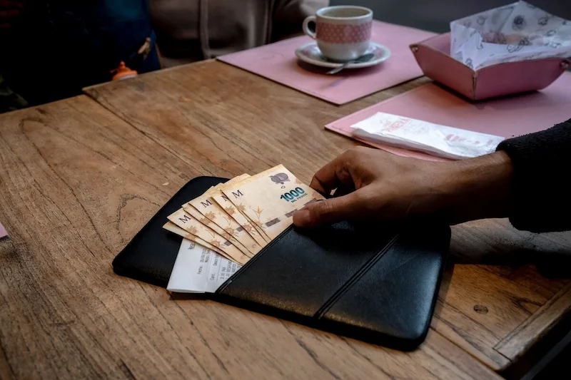 Mentre l’amore per il contante in Argentina svanisce, il boom del fintech segna la fine di un’era