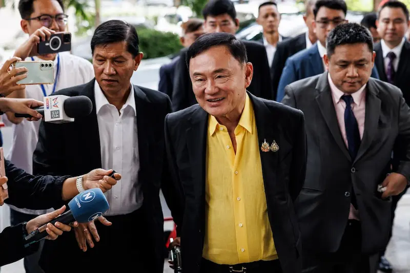 Thaksin Shinawatra fordert mutige Wirtschaftsreformen zur Bewältigung der Schuldenkrise in Thailand