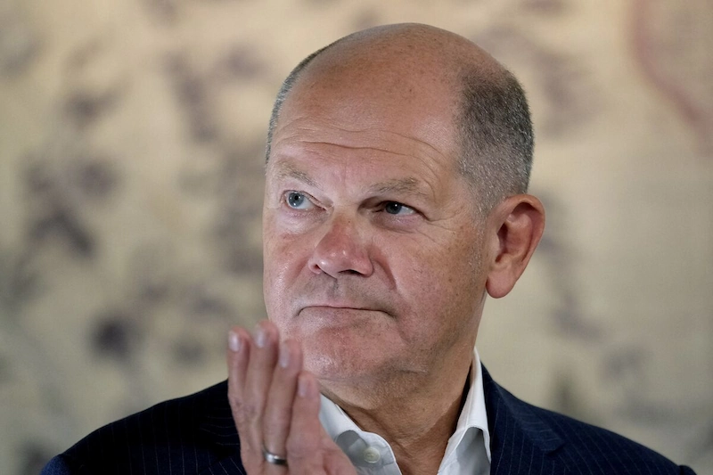 Populist Parties Surge in Eastern German Elections, Challenging Scholz Coalition