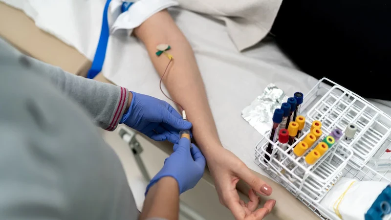 Lo studio rivela tre biomarcatori del sangue che potrebbero prevedere il rischio di malattie cardiache nelle donne con molto anticipo