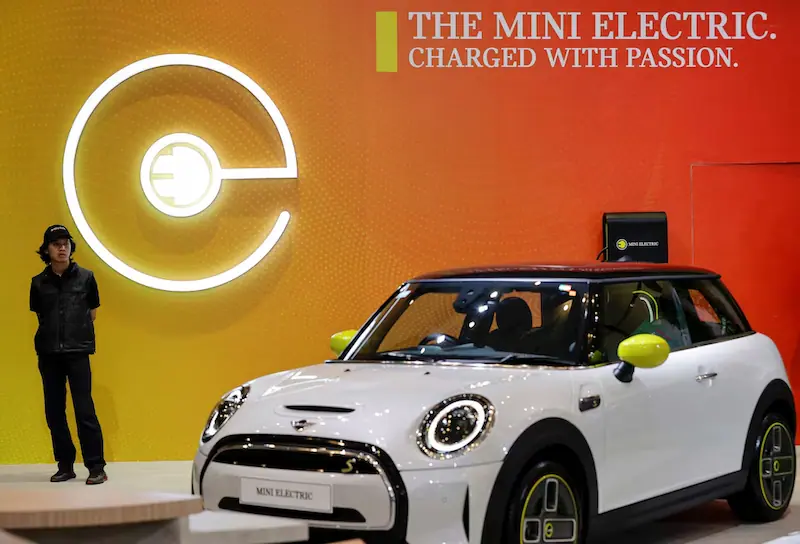 BMW to Recall Electric Mini Cooper SE Vehicles for Battery Issues