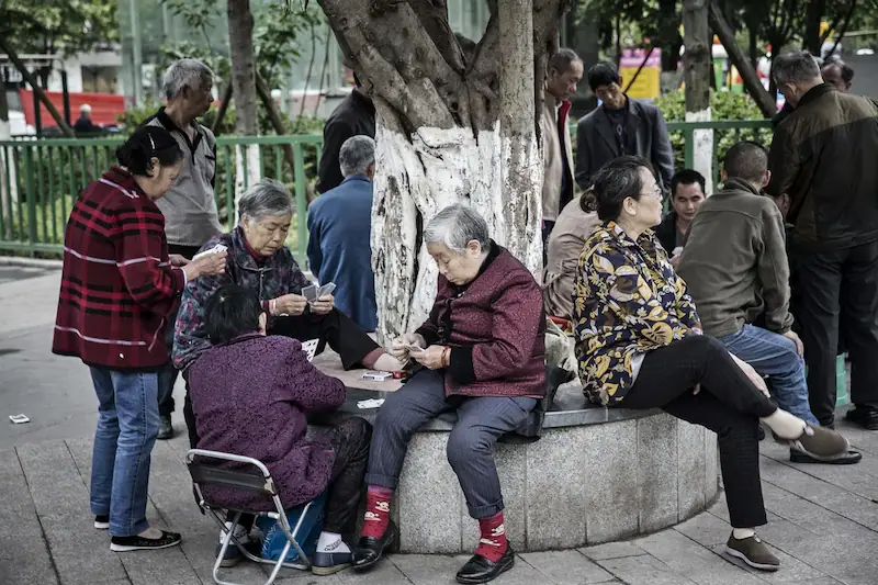 China Announces Gradual Increase in Retirement Age to Address Demographic Challenges
